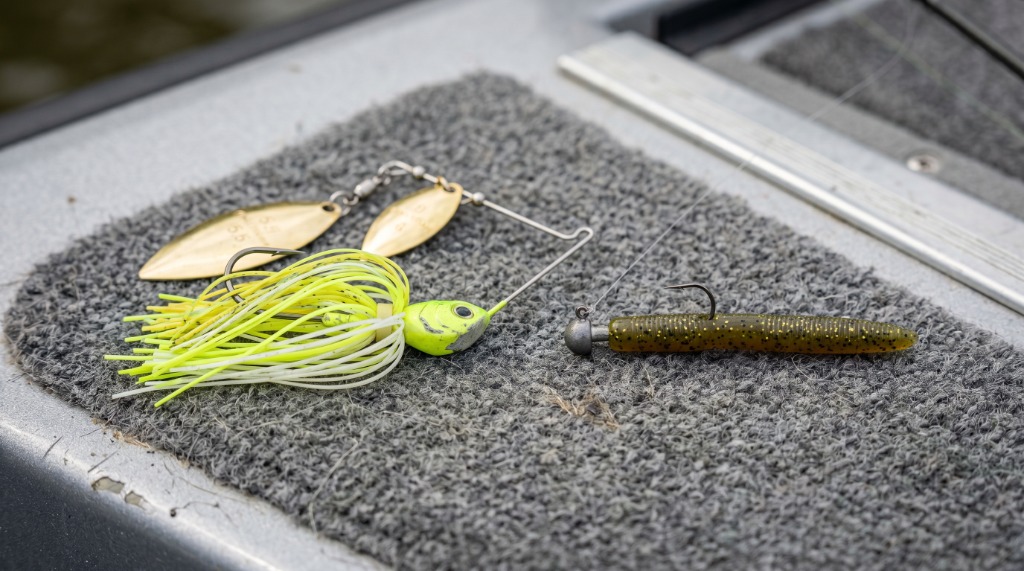 Tactical baits for pressure shifts: spinnerbait and Ned rig